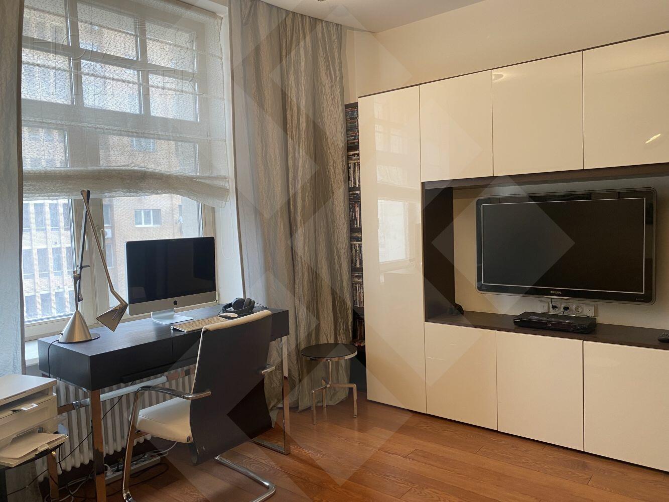 3-КОМН. КВАРТИРА С ОТДЕЛКОЙ 125 М² НА 4 ЭТАЖЕ