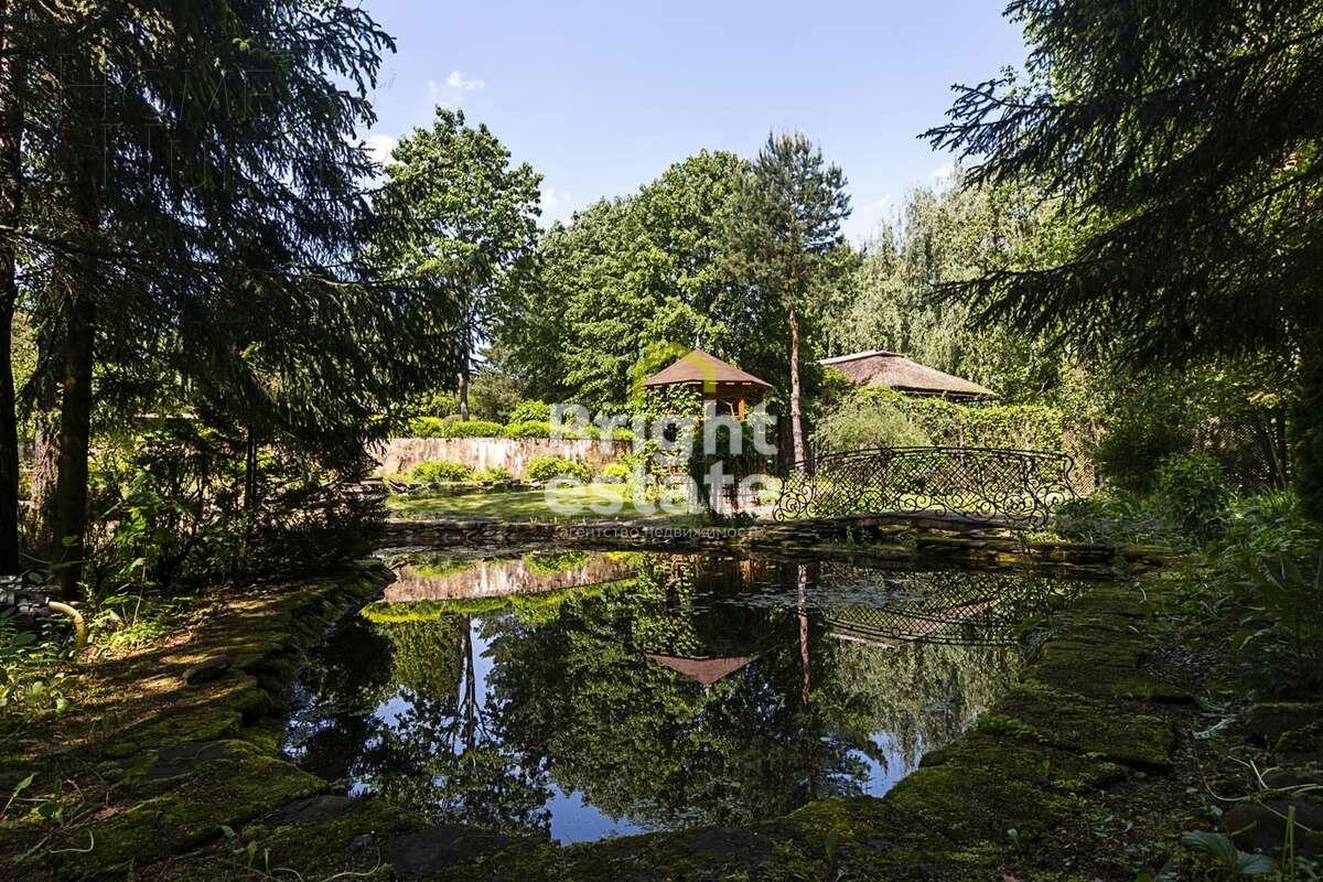 2-этажный коттедж 782.7 м² с отделкой