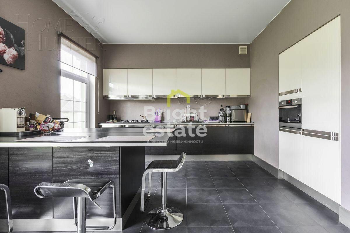 2-этажный коттедж 270 м² с отделкой