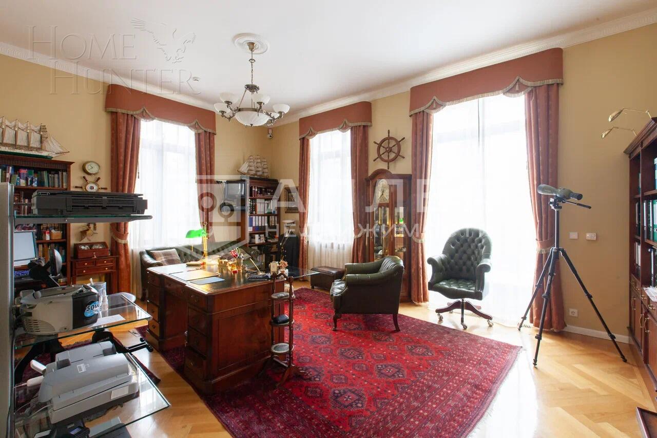 4-этажный коттедж 972.8 м² с отделкой