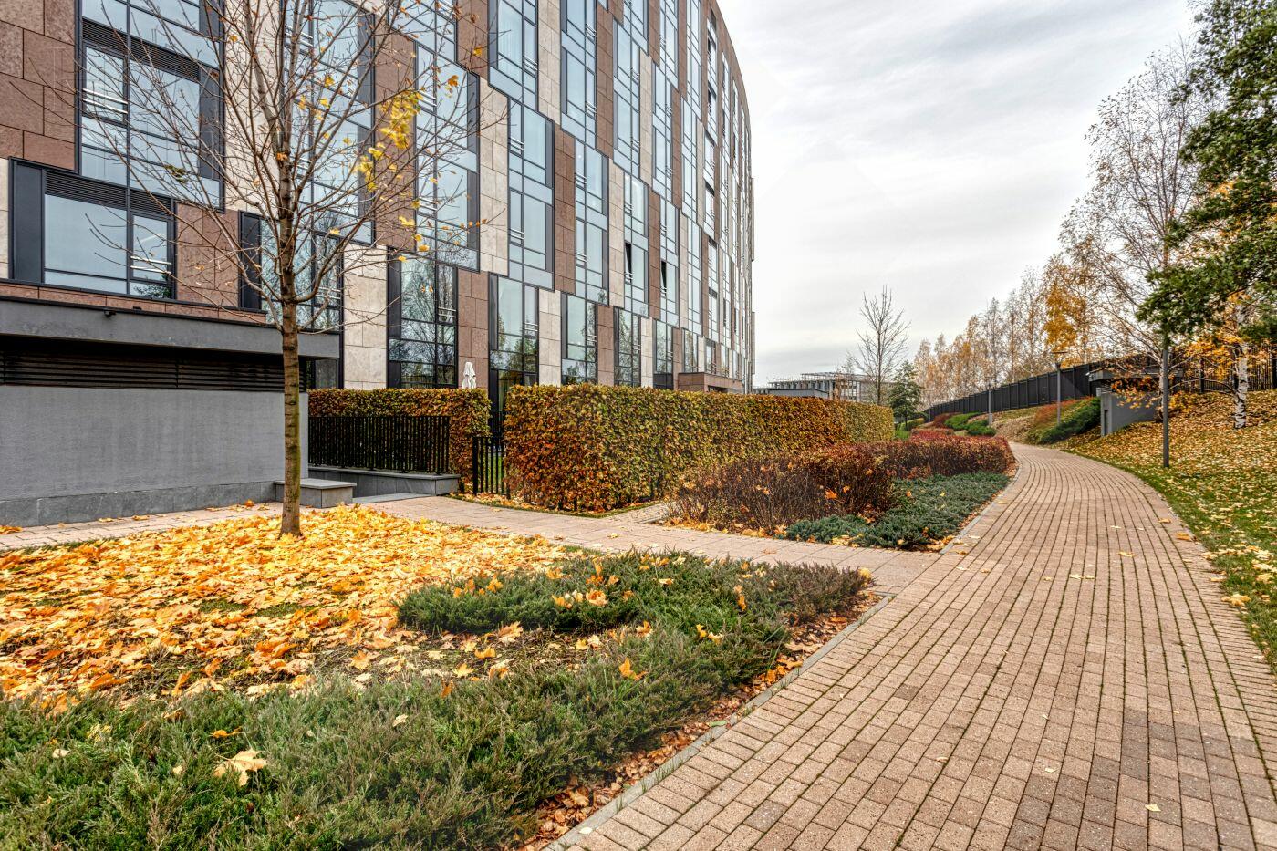 2-КОМН. КВАРТИРА С ОТДЕЛКОЙ 84 М² НА 1 ЭТАЖЕ