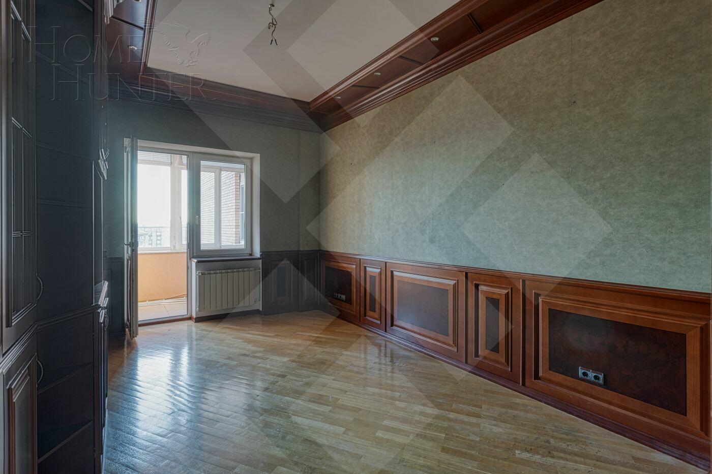 5-КОМН. КВАРТИРА С ОТДЕЛКОЙ 196.1 М² НА 10 ЭТАЖЕ