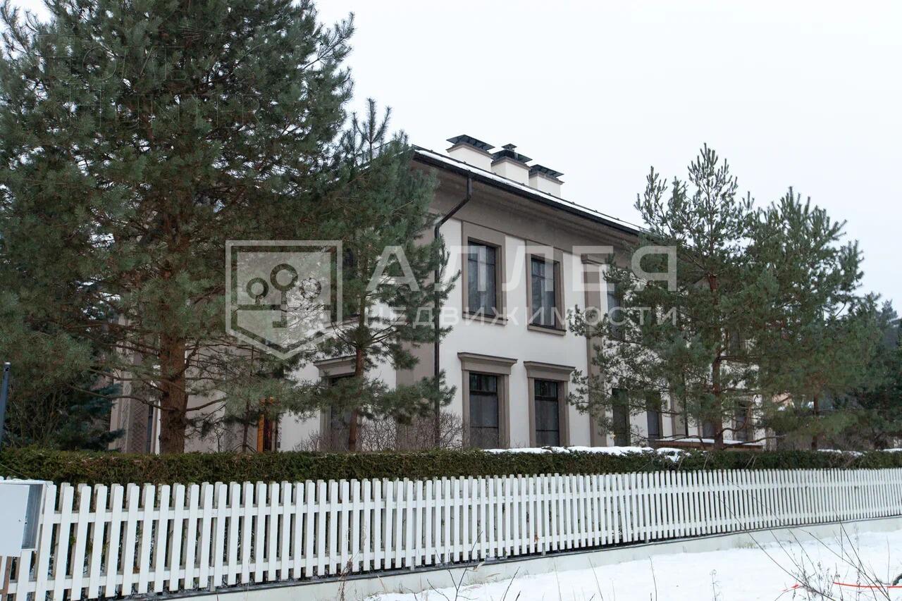 4-этажный коттедж 972.8 м² с отделкой