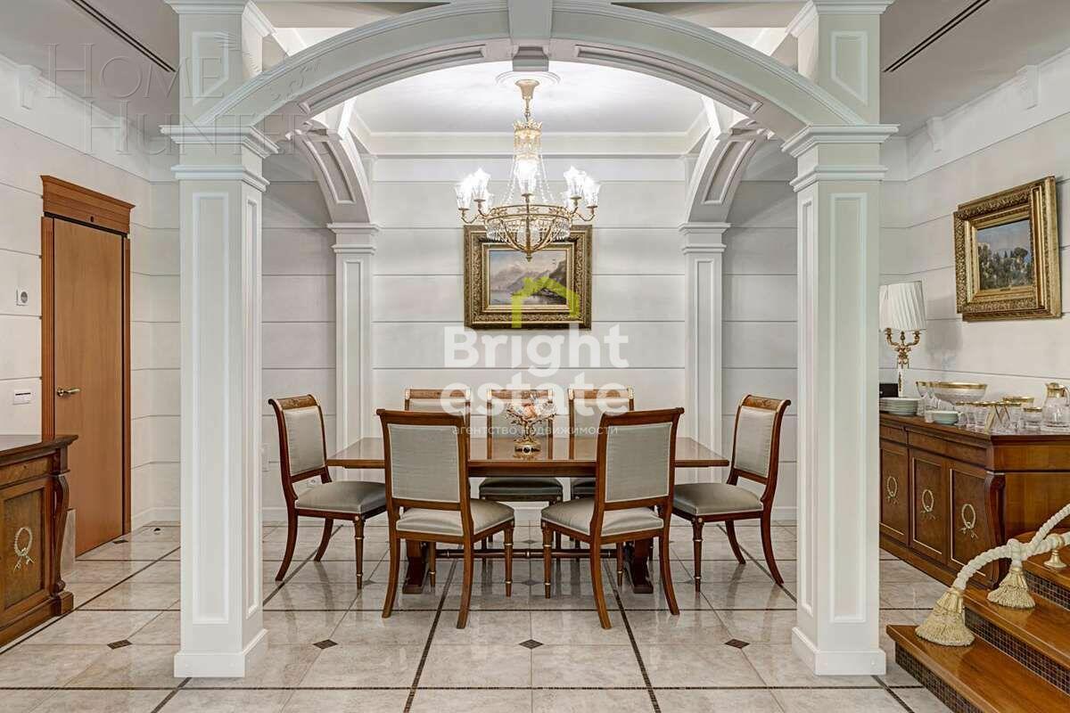 2-этажный коттедж 782.7 м² с отделкой