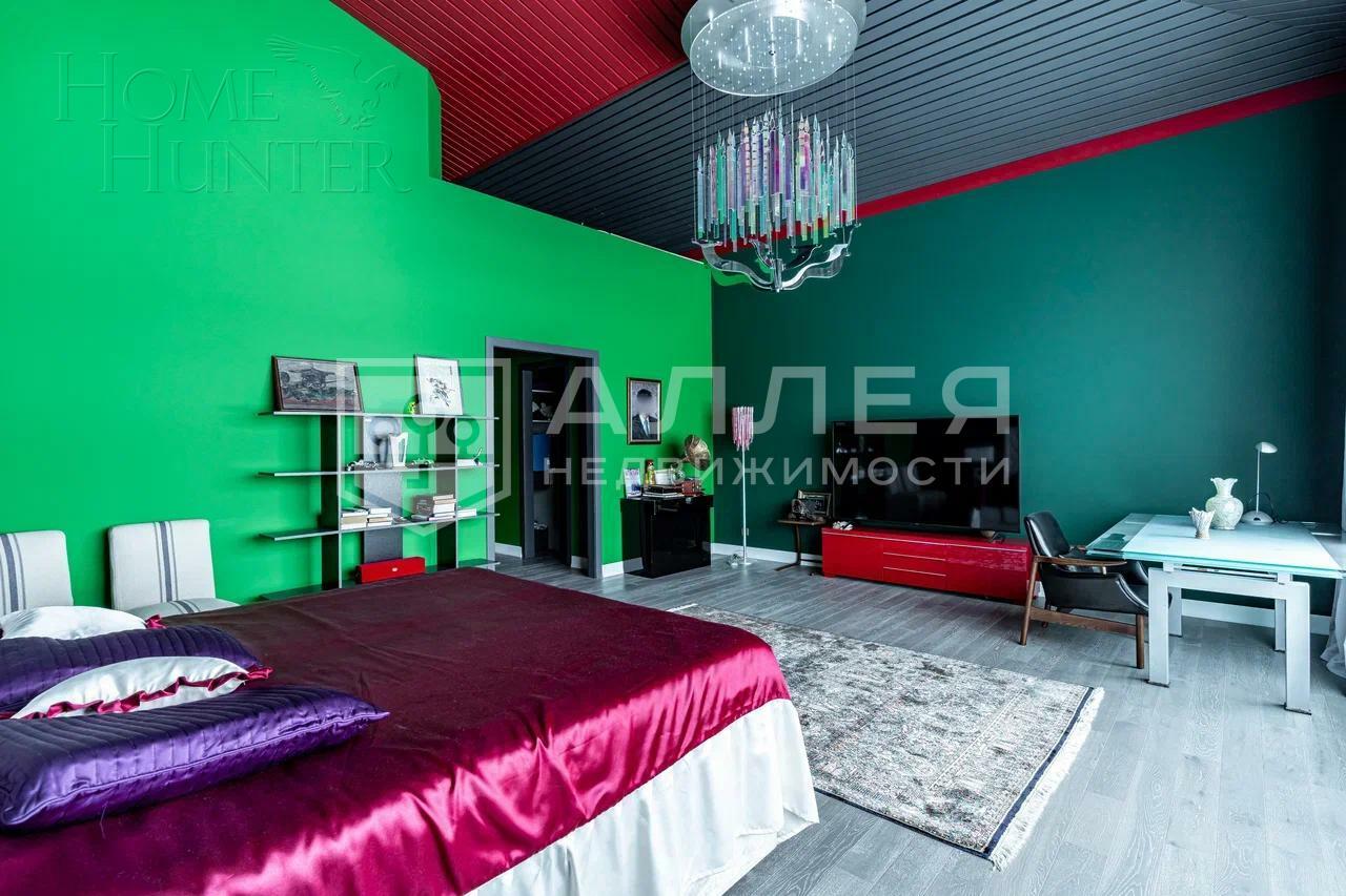 3-этажный коттедж 1 300 м² с отделкой