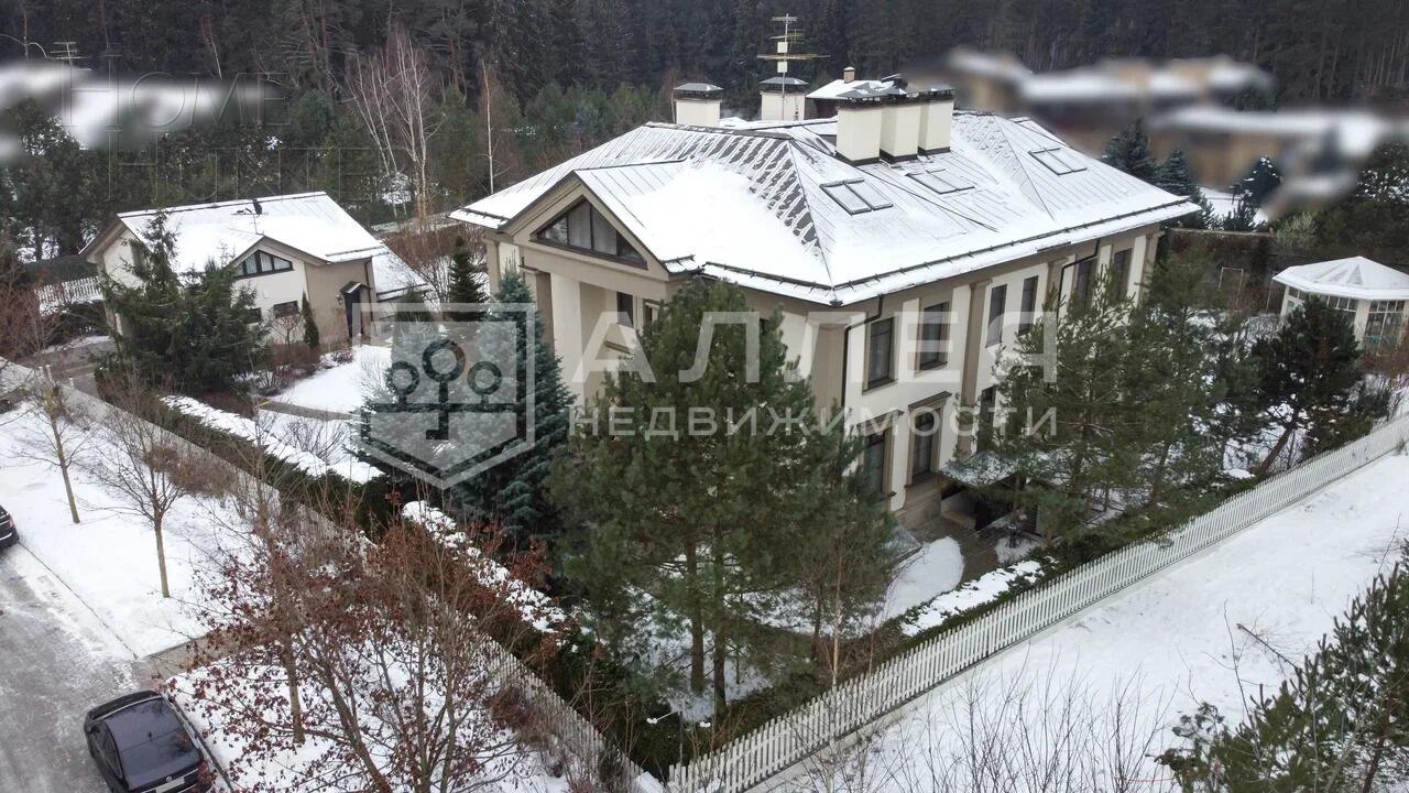 4-этажный коттедж 972.8 м² с отделкой