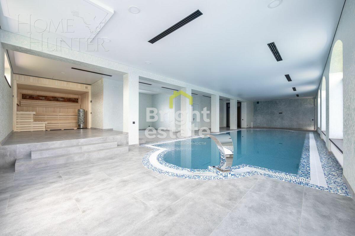 2-этажный коттедж 1 300 м² без отделки