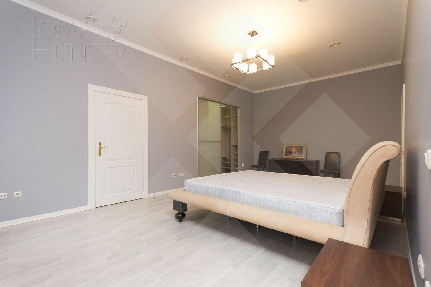 3-КОМН. КВАРТИРА С ОТДЕЛКОЙ 160 М² НА 4 ЭТАЖЕ