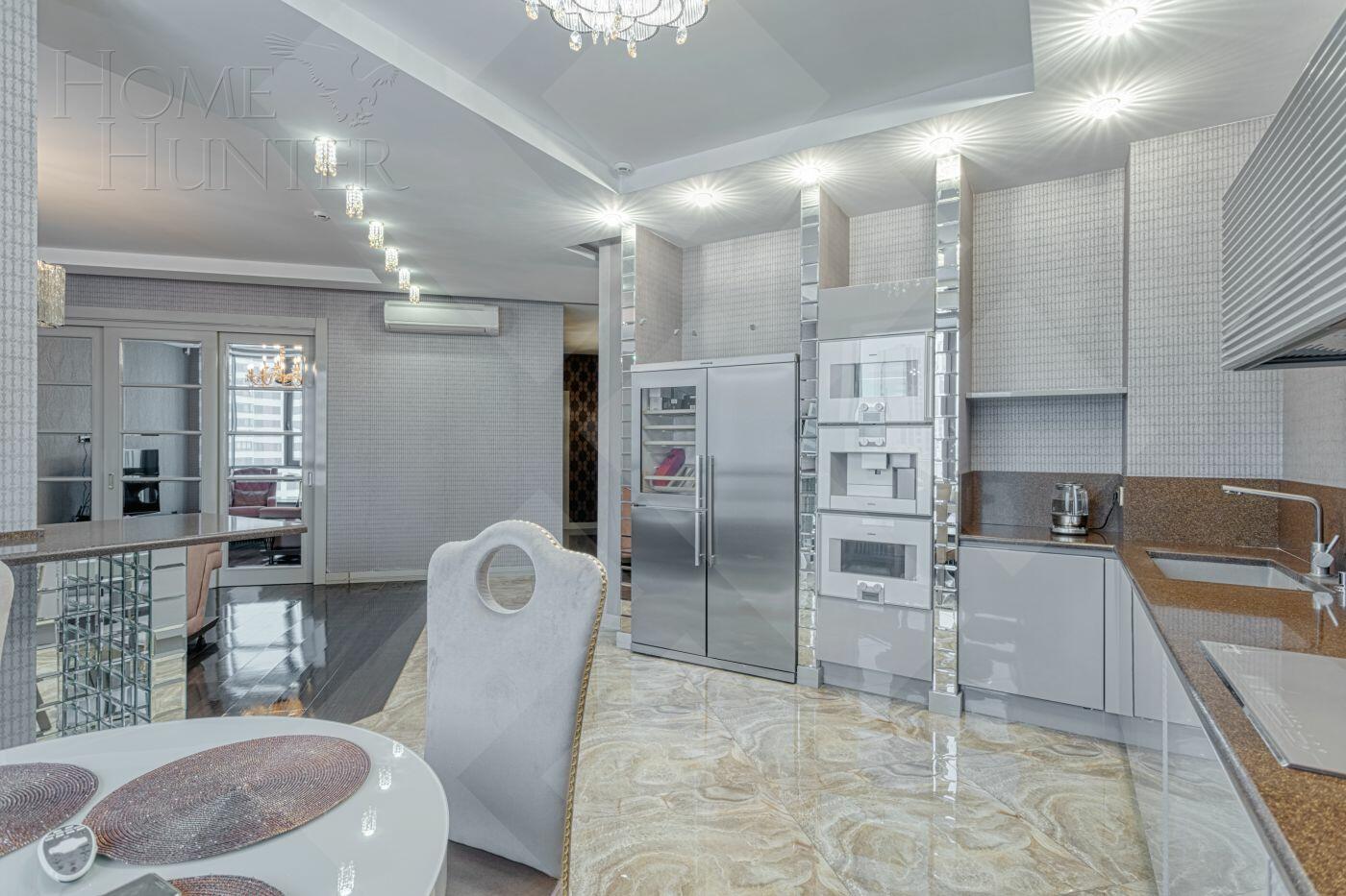 4-КОМН. КВАРТИРА С ОТДЕЛКОЙ 140 М² НА 9 ЭТАЖЕ