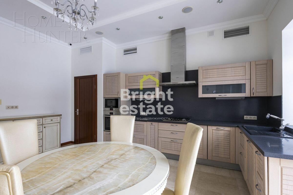 2-этажный коттедж 1 378 м² с отделкой