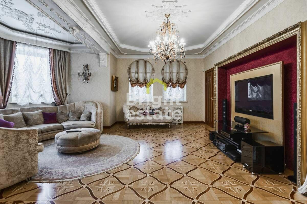 2-этажный коттедж 460 м² с отделкой