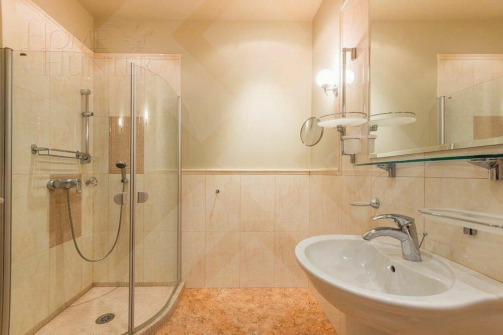 3-УРОВНЕВЫЙ ОСОБНЯК С ОТДЕЛКОЙ 1 040 М² НА 1 ЭТАЖЕ