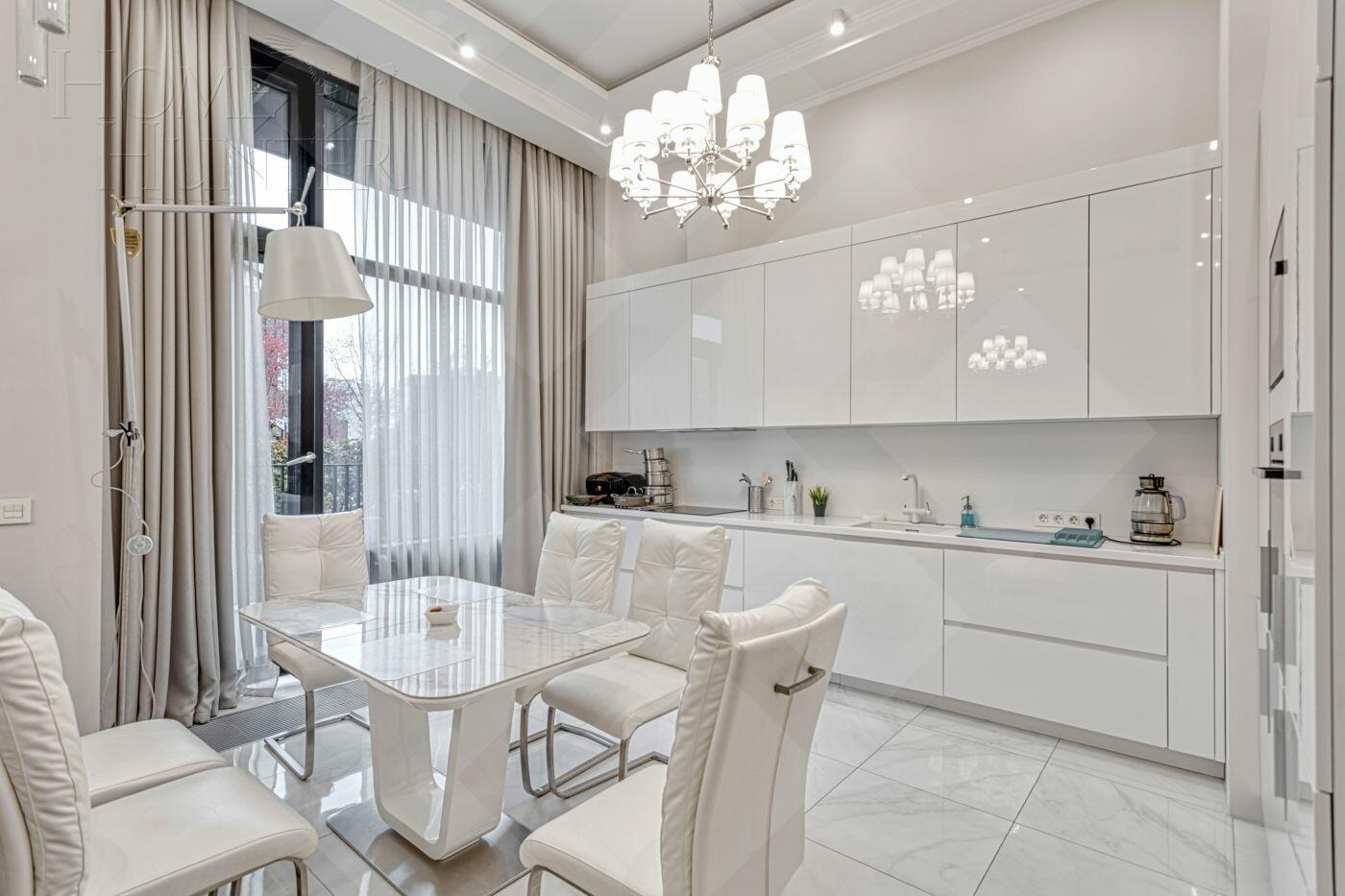 2-КОМН. КВАРТИРА С ОТДЕЛКОЙ 84 М² НА 1 ЭТАЖЕ