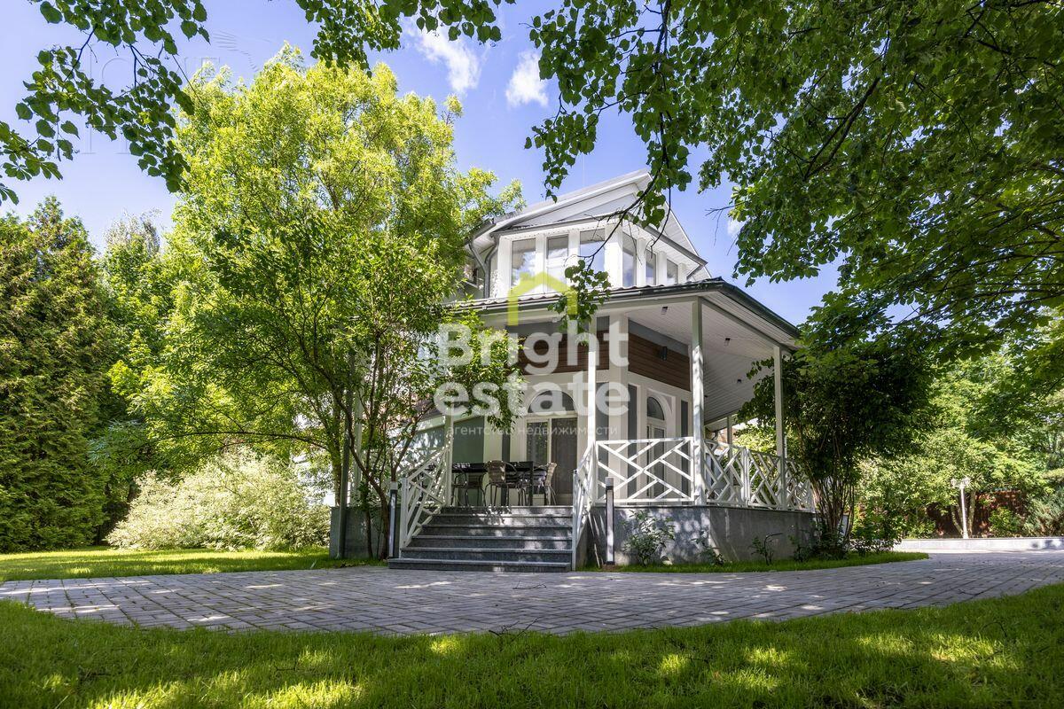 2-этажный коттедж 443 м² с отделкой