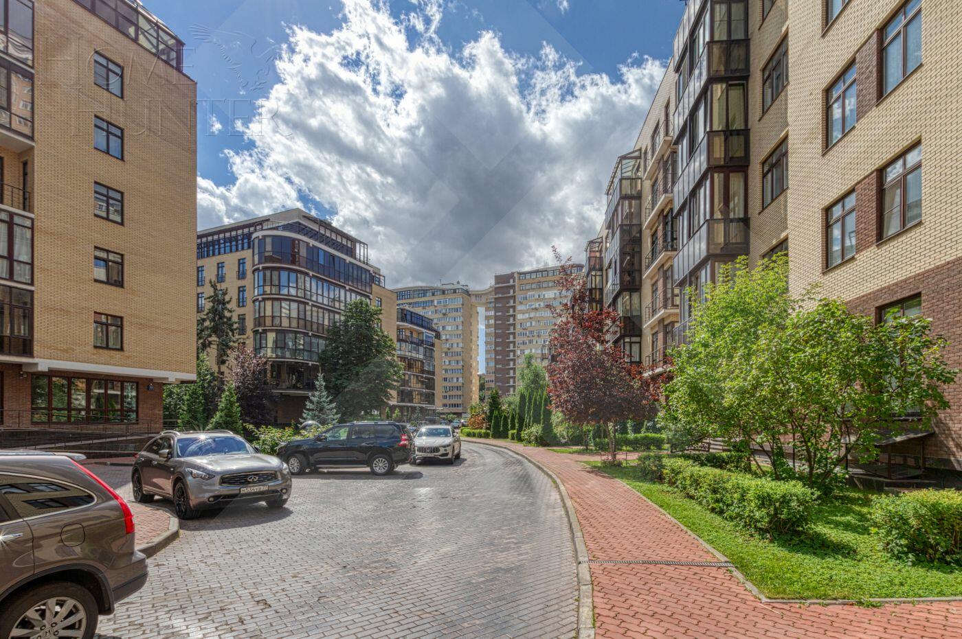 10-КОМН. ПЕНТХАУС БЕЗ ОТДЕЛКИ 690 М² НА 7 ЭТАЖЕ