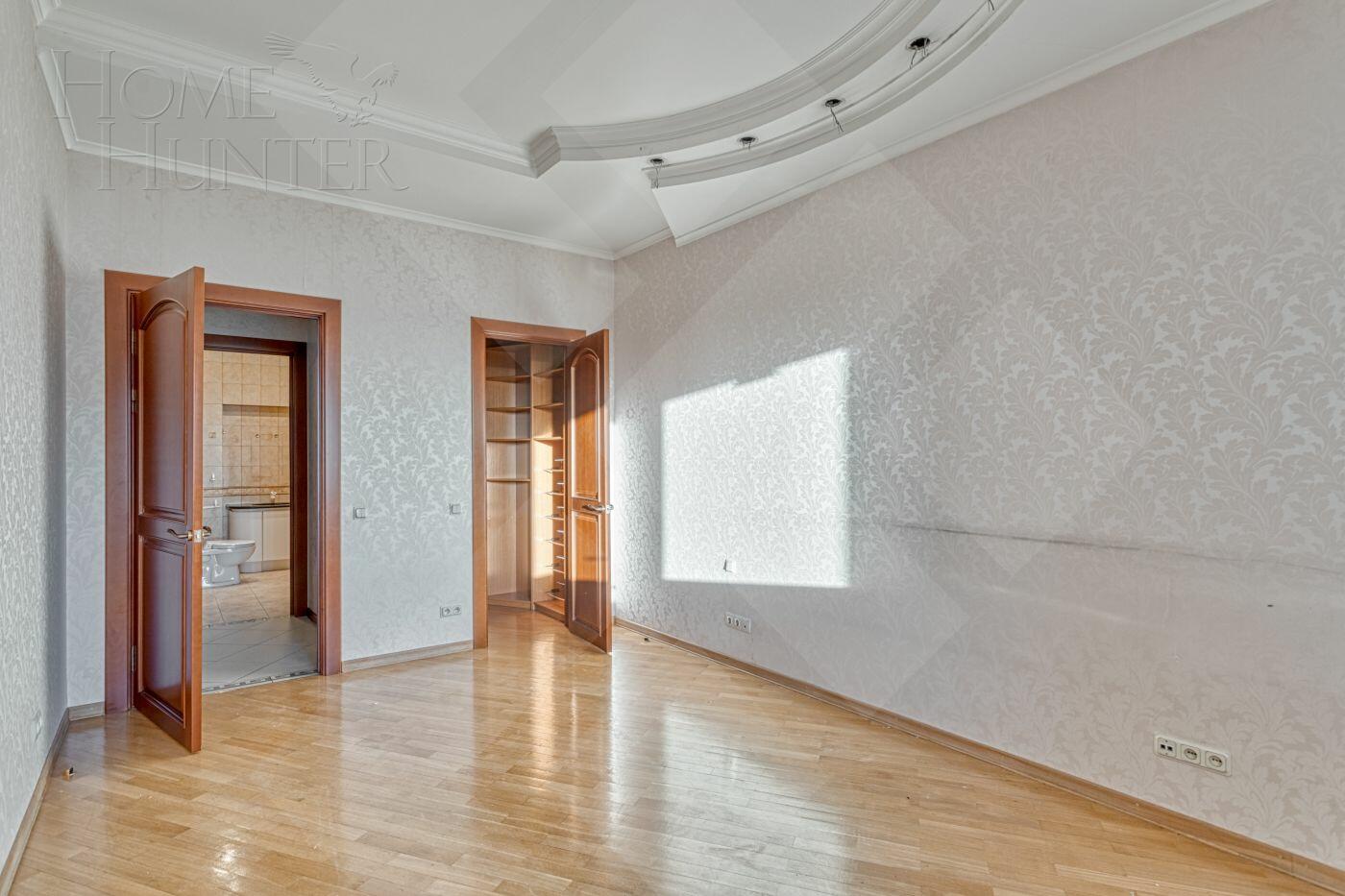 5-КОМН. КВАРТИРА С ОТДЕЛКОЙ 196.1 М² НА 10 ЭТАЖЕ