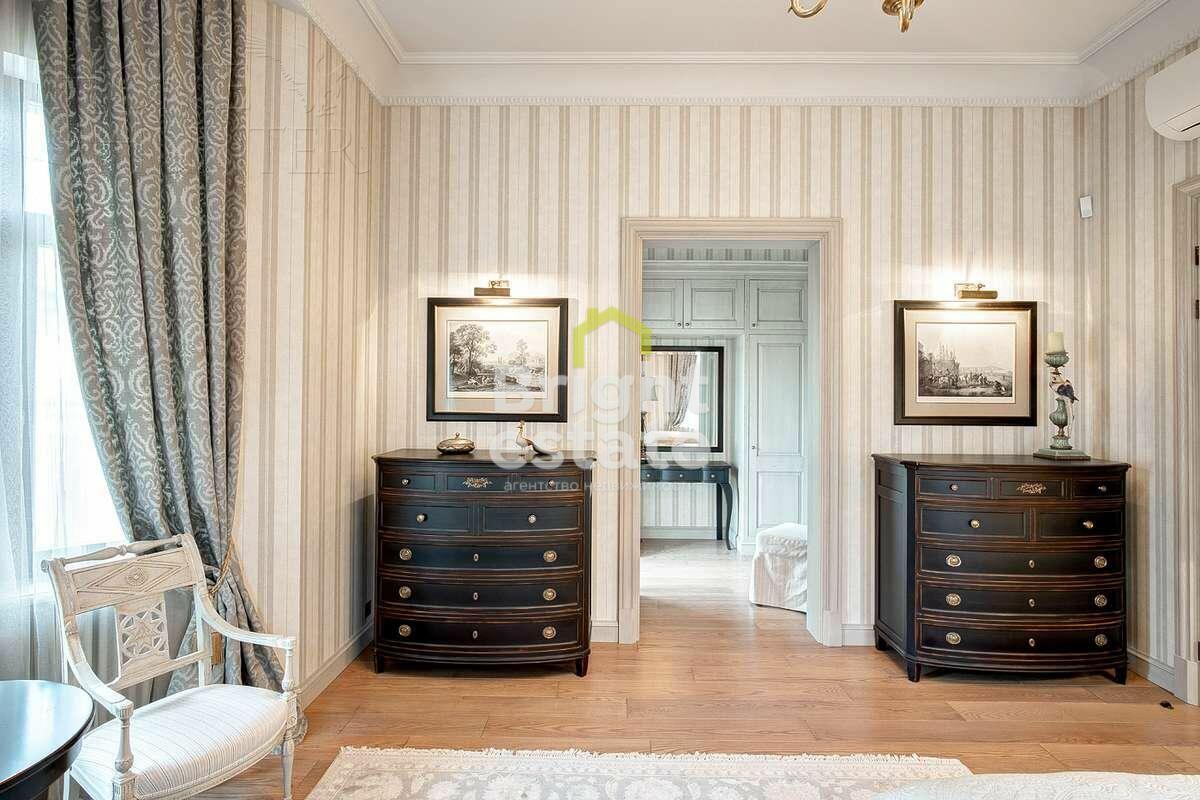 3-этажный коттедж 420 м² с отделкой