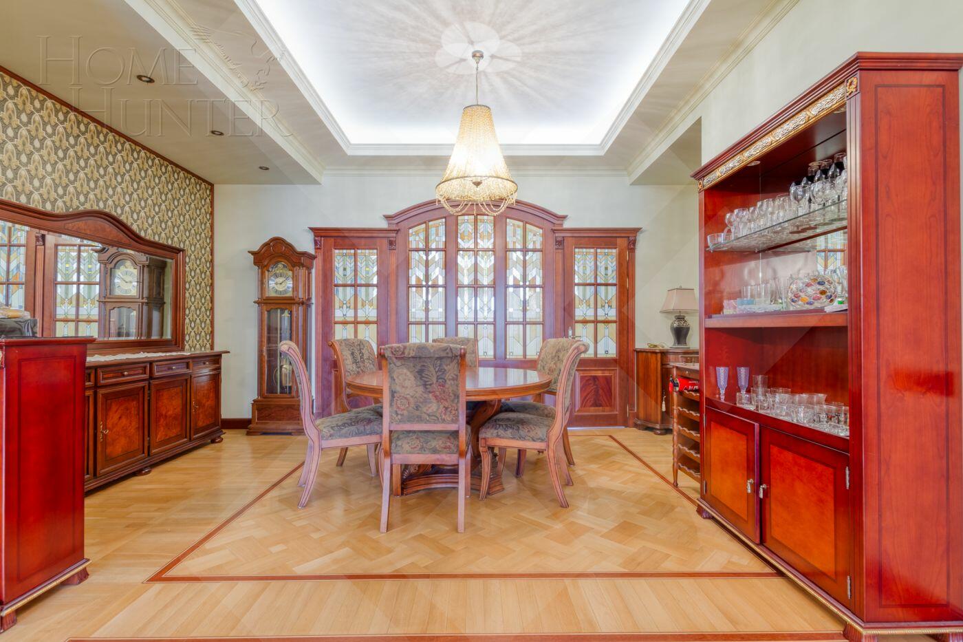 4-КОМН. КВАРТИРА С ОТДЕЛКОЙ 241 М² НА 2 ЭТАЖЕ