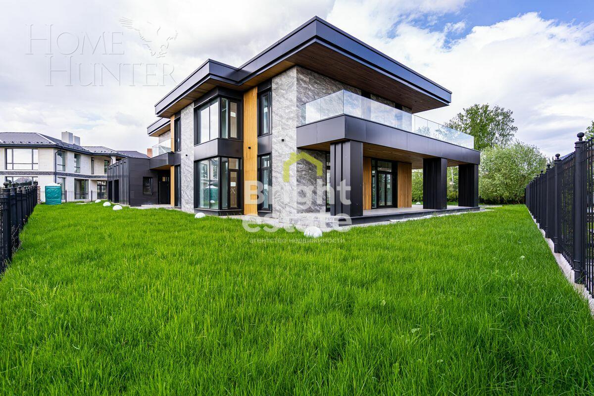 2-этажный коттедж 853.2 м² без отделки