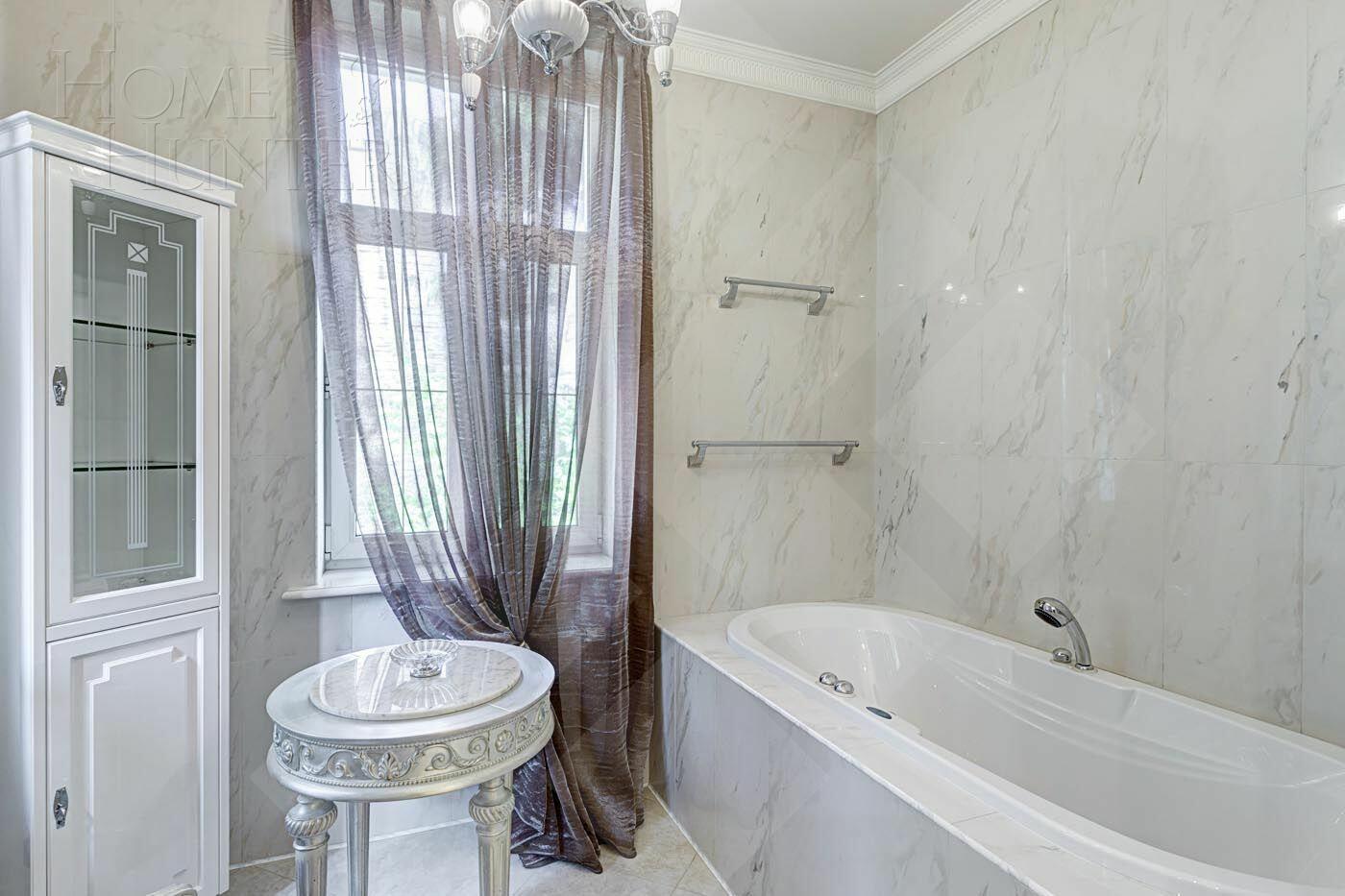 2-этажный коттедж 782.7 м² с отделкой