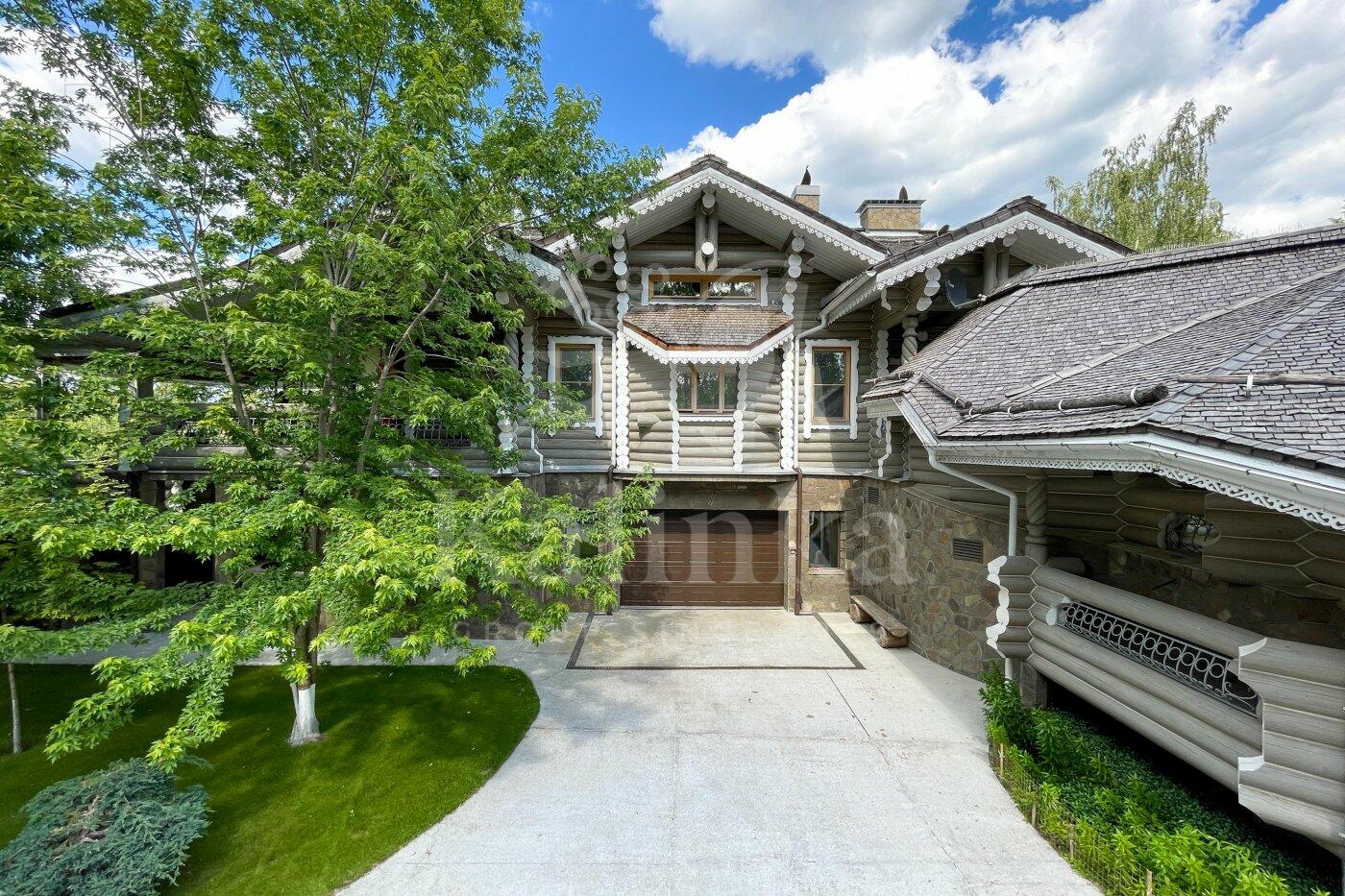 2-этажный коттедж 830 м² с отделкой