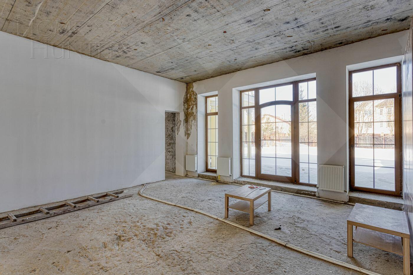 3-этажный коттедж 640 м² без отделки