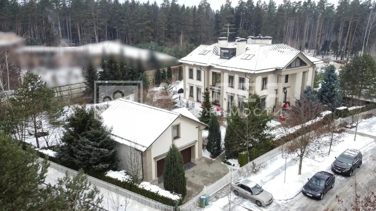 4-этажный коттедж 972.8 м² с отделкой