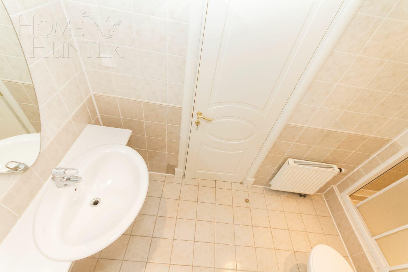 4-УРОВНЕВЫЙ ТАУНХАУС С ОТДЕЛКОЙ 450 М² НА 1 ЭТАЖЕ