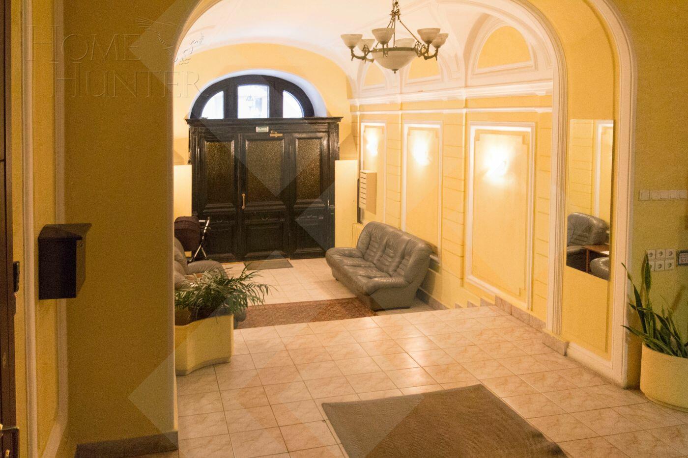 3-КОМН. КВАРТИРА С ОТДЕЛКОЙ 160 М² НА 4 ЭТАЖЕ