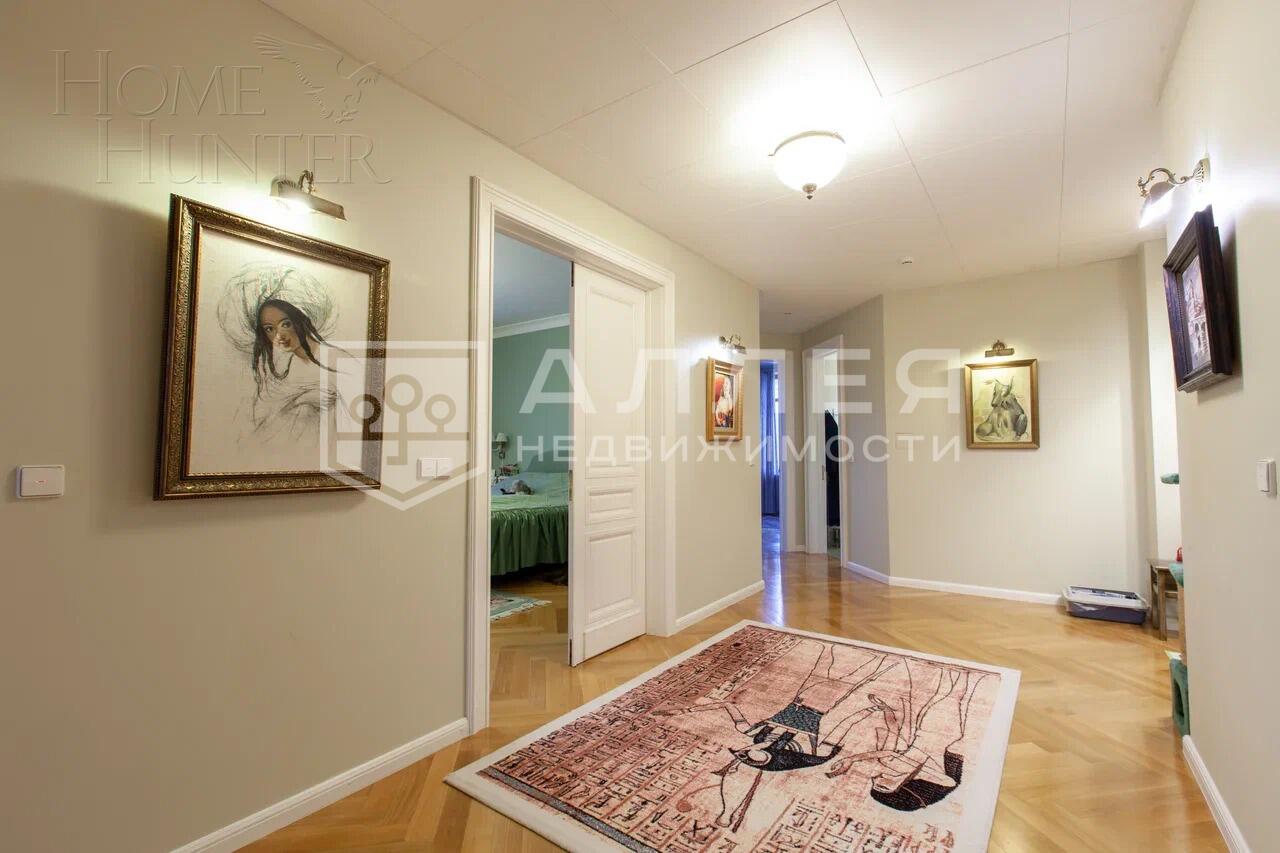 4-этажный коттедж 972.8 м² с отделкой