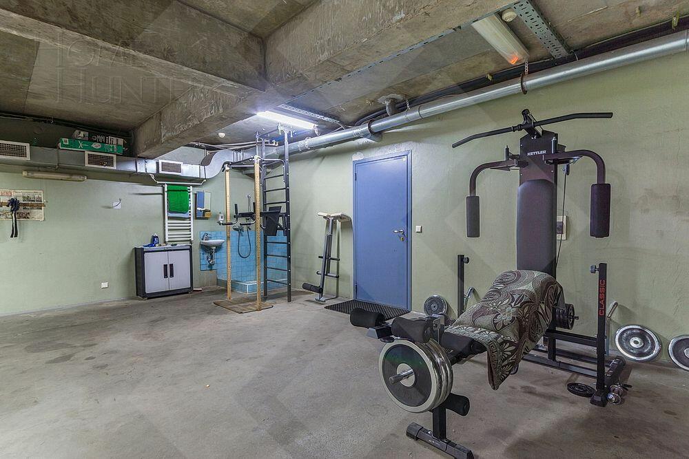 3-УРОВНЕВЫЙ ОСОБНЯК С ОТДЕЛКОЙ 1 040 М² НА 1 ЭТАЖЕ