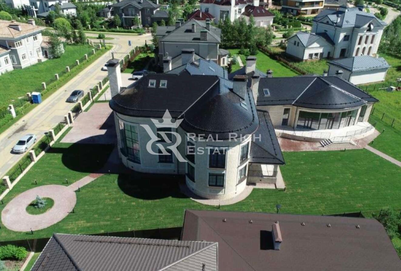 2-этажный коттедж 1 151 м² с отделкой