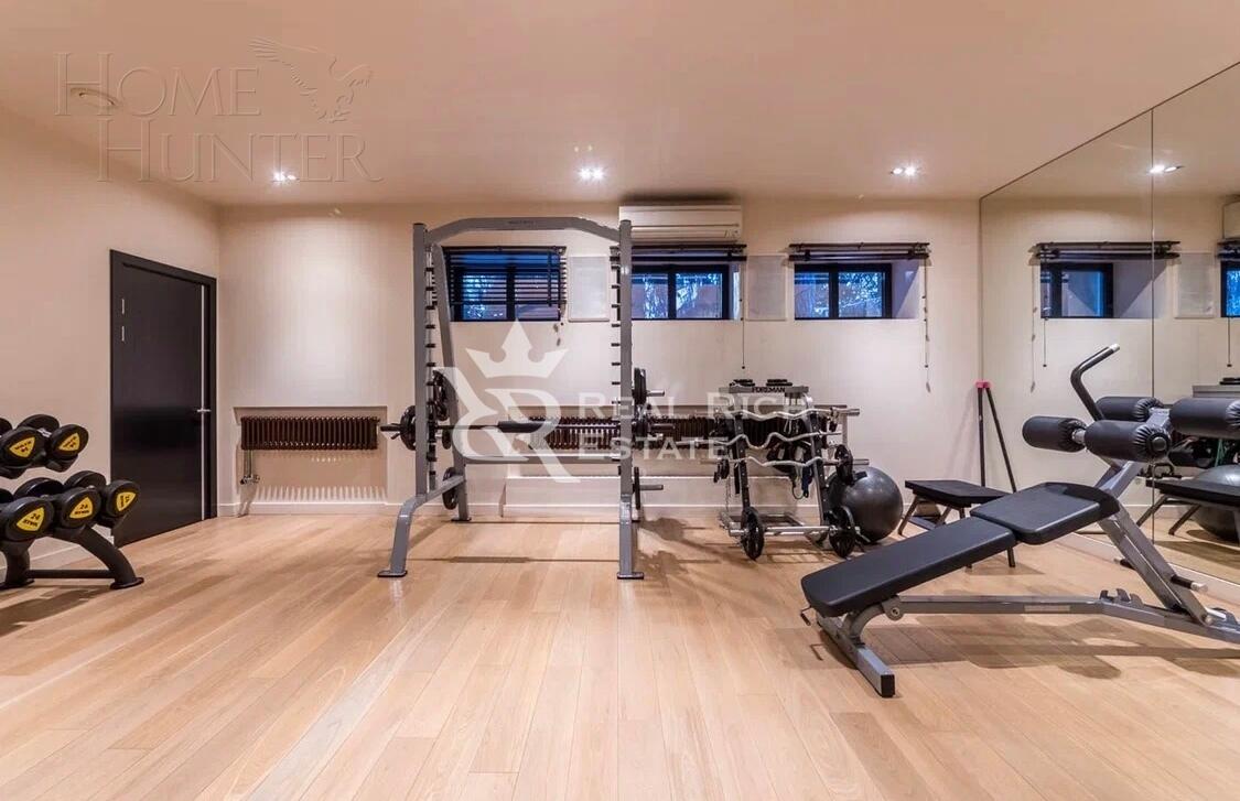 2-этажный коттедж 725 м² с отделкой