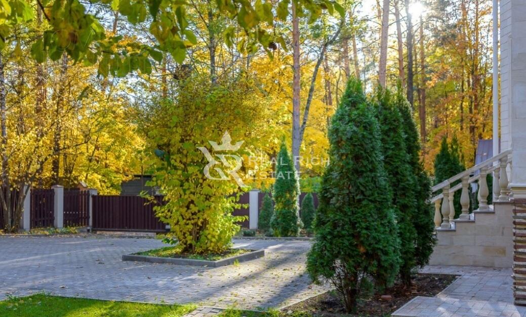 2-этажный коттедж 700 м² с отделкой