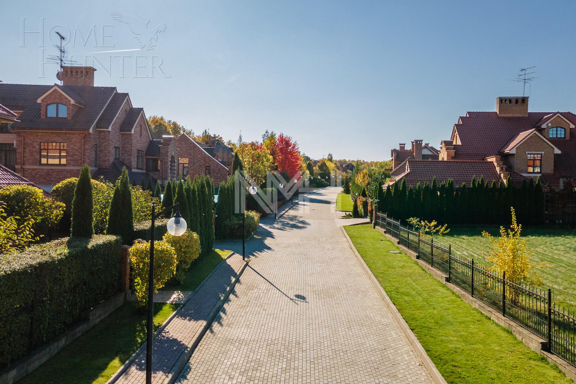 2-этажный коттедж 432.2 м² без отделки