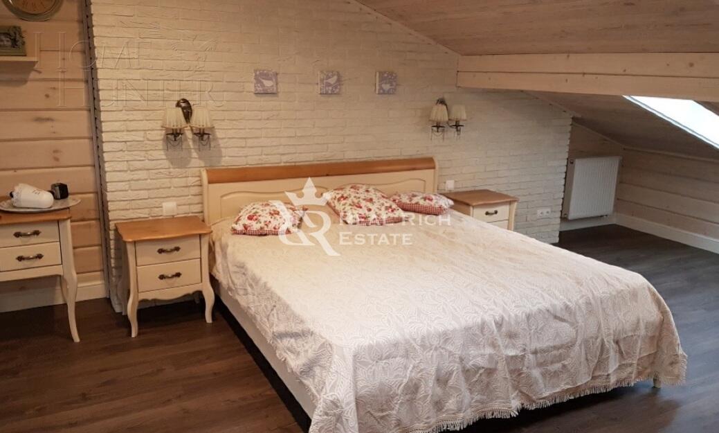 3-этажный таунхаус 390 м² с отделкой