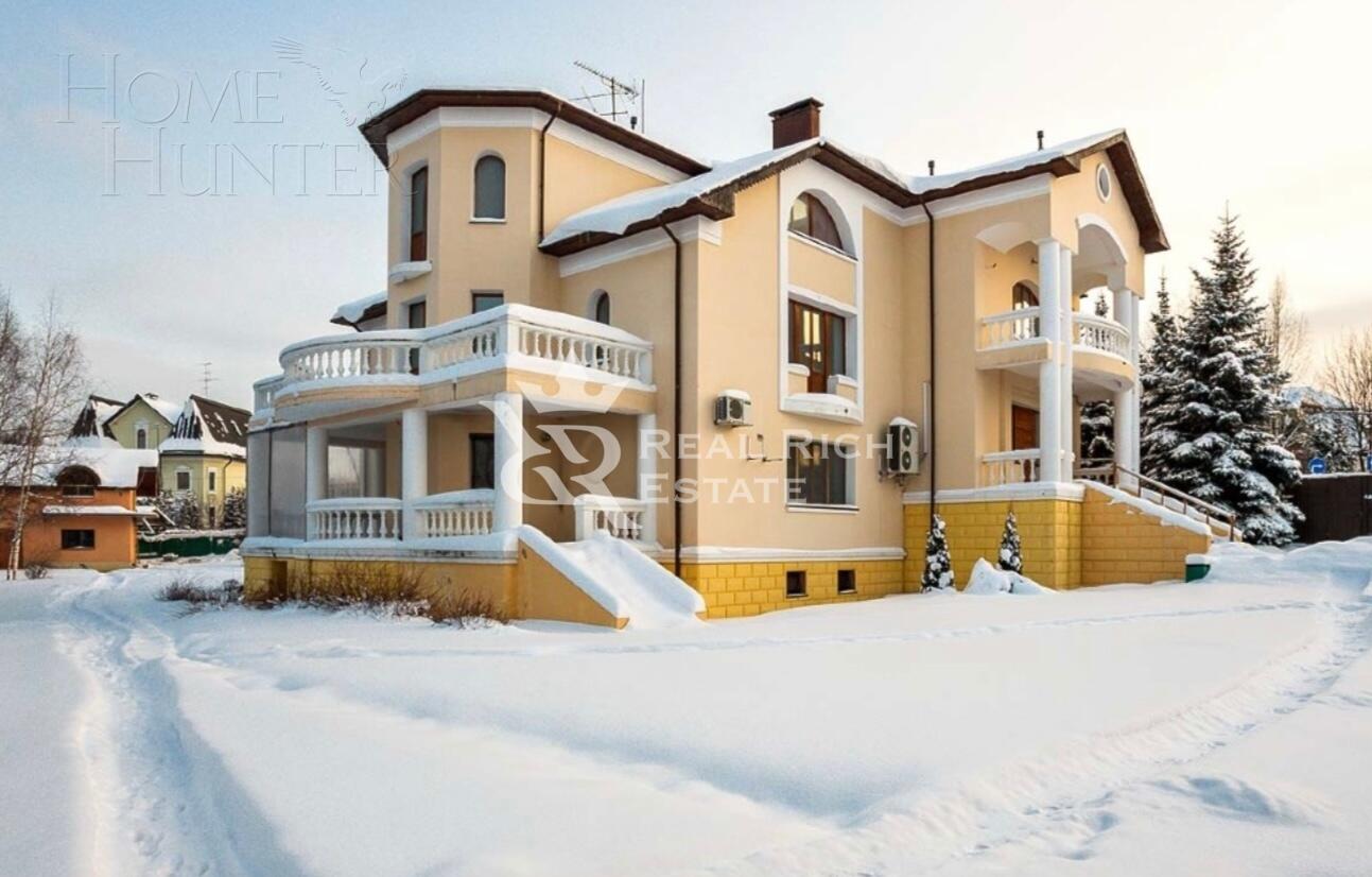 2-этажный коттедж 1 350 м² с отделкой