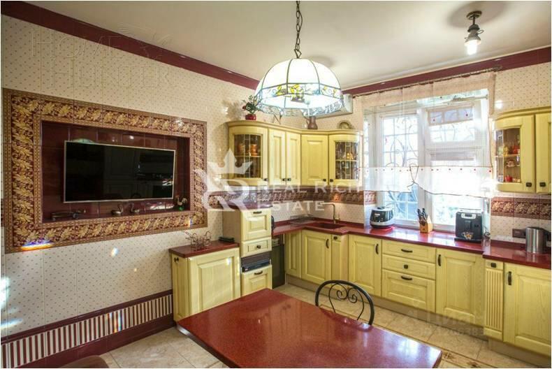 2-этажный коттедж 551 м² с отделкой