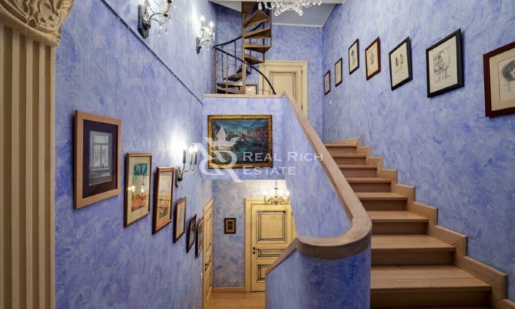 3-этажный коттедж 722 м² с отделкой