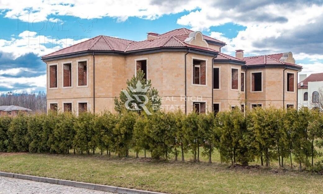 2-этажный коттедж 974 м² без отделки