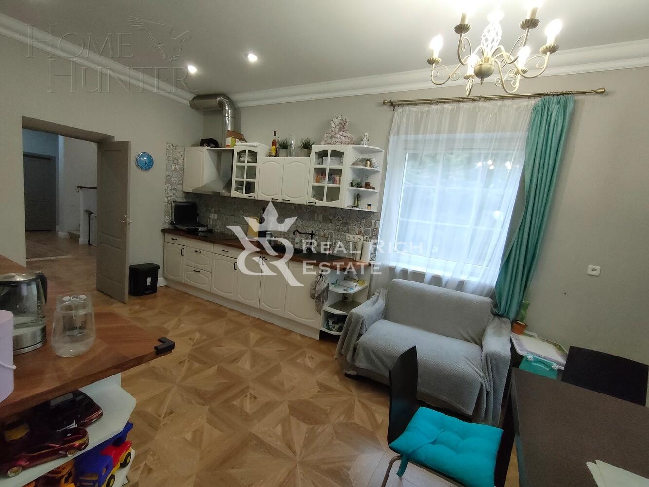 2-этажный коттедж 500.5 м² с отделкой