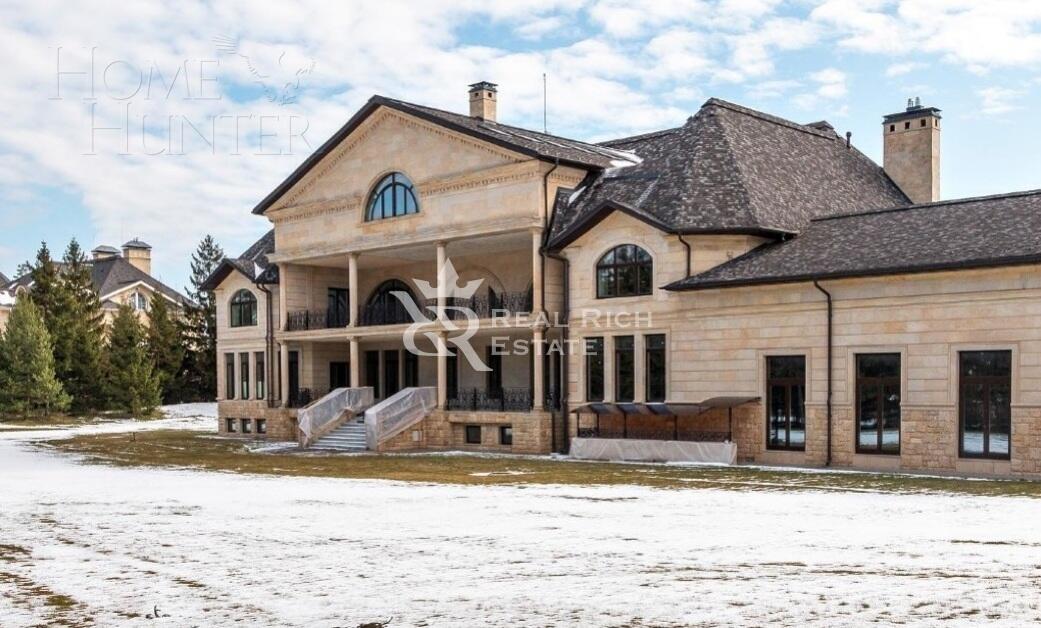 2-этажный коттедж 2 800 м² без отделки