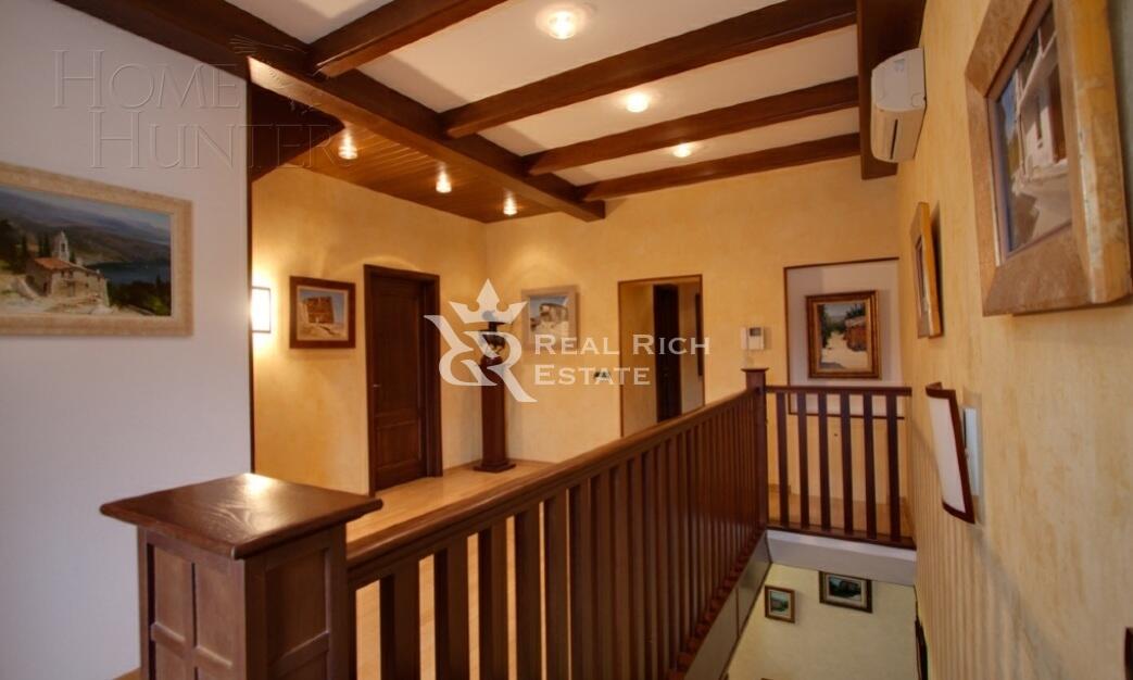 2-этажный коттедж 500 м² с отделкой