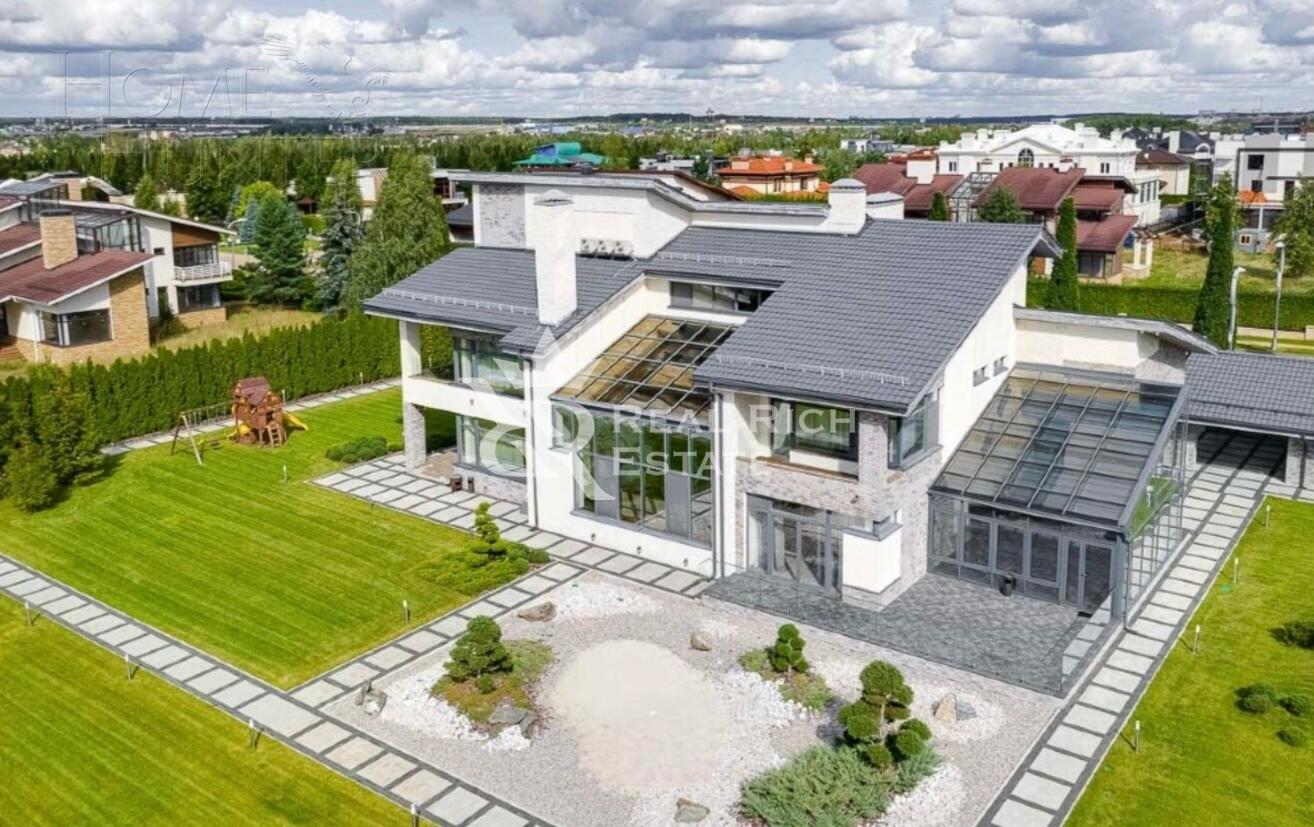 2-этажный коттедж 1 127.4 м² с отделкой