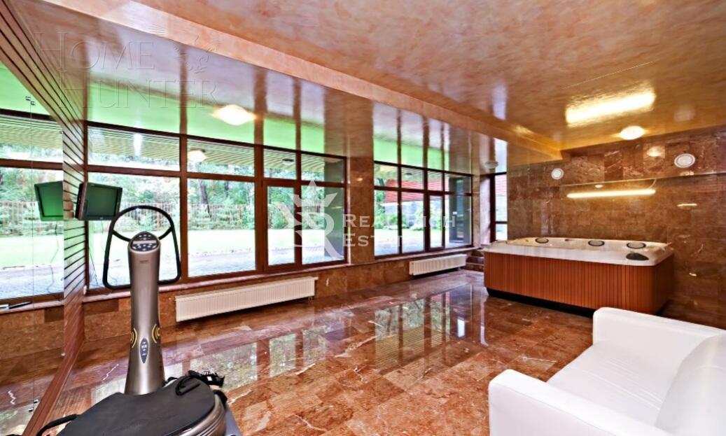 1-этажный коттедж 800 м² с отделкой