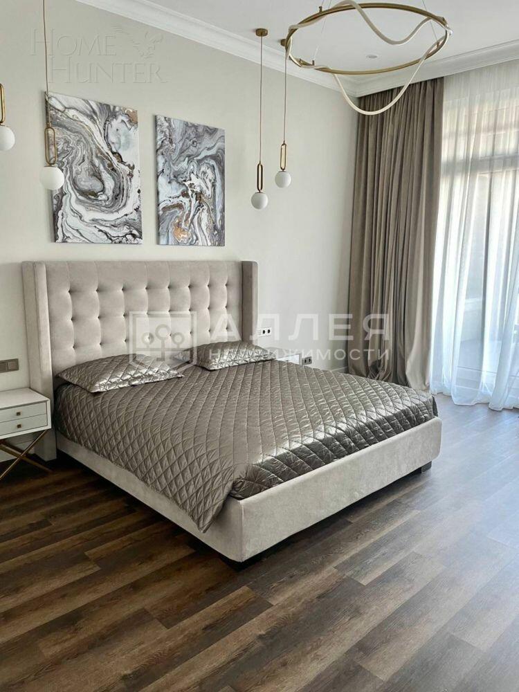 3-этажный таунхаус 320 м² с отделкой