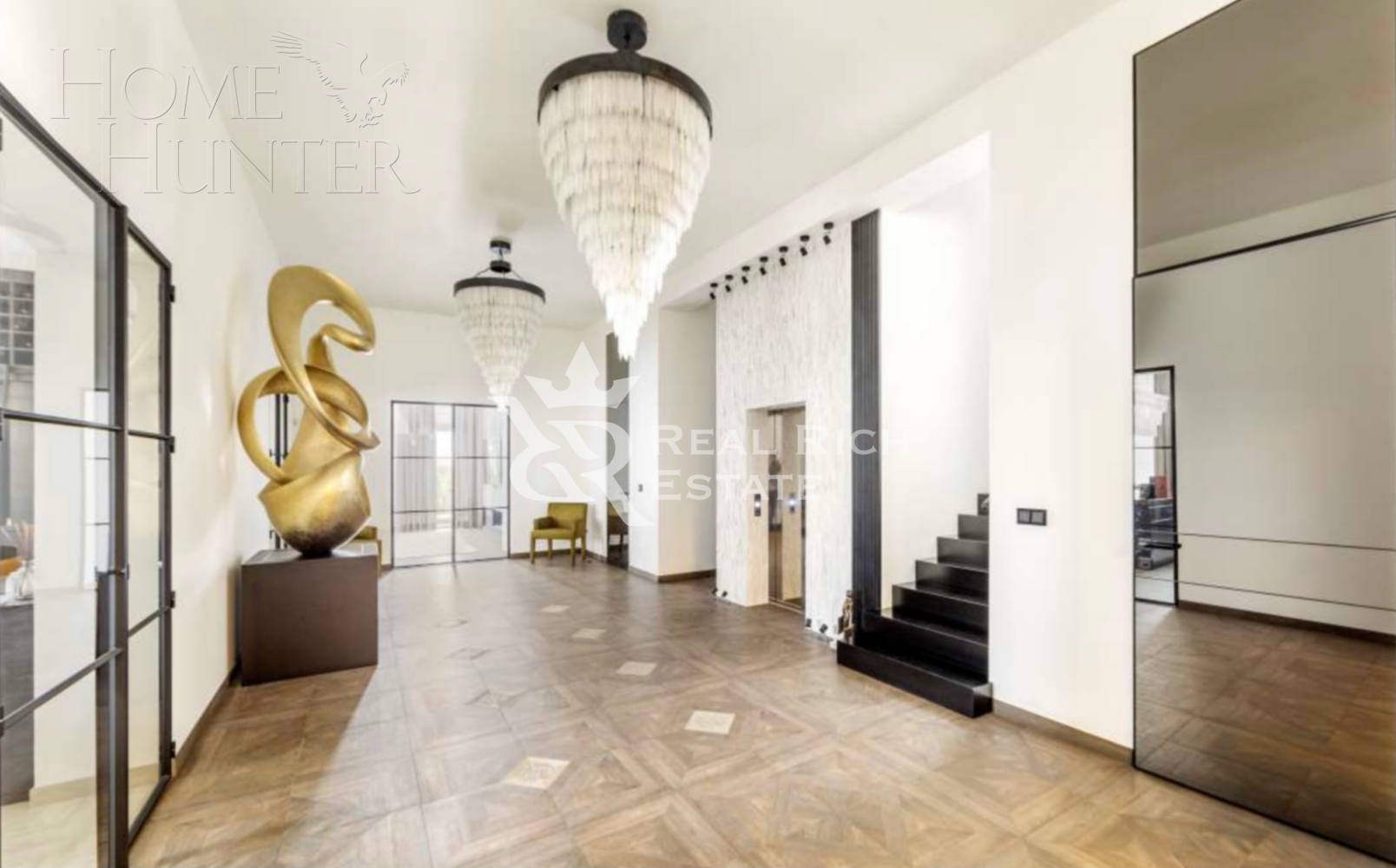 3-этажный коттедж 820 м² с отделкой