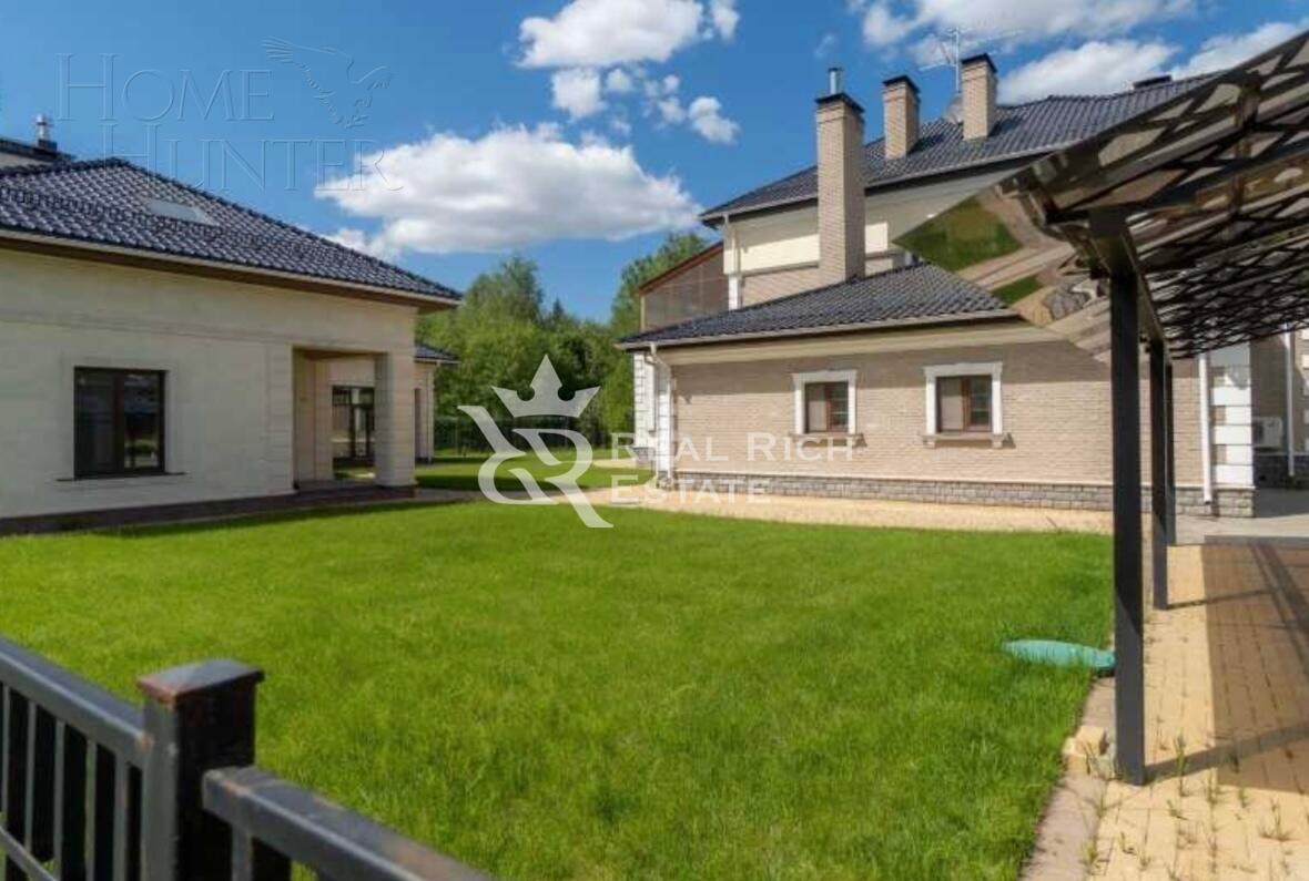 2-этажный коттедж 1 000 м² с отделкой