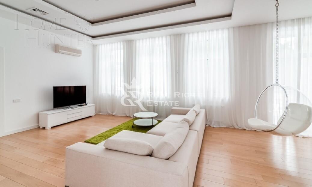 3-этажный коттедж 1 000 м² с отделкой