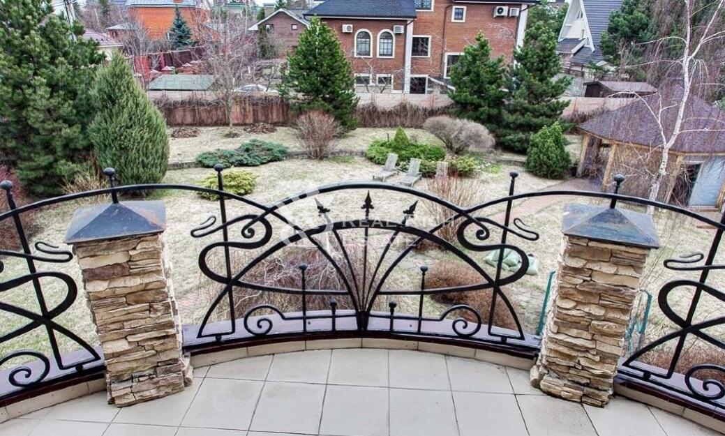 2-этажный коттедж 700 м² с отделкой